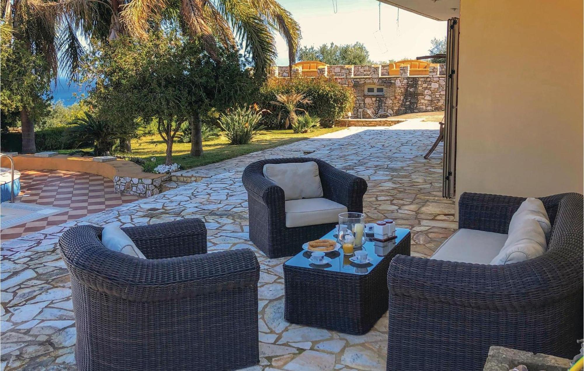 Amazing Home In Koroni With Wifi المظهر الخارجي الصورة